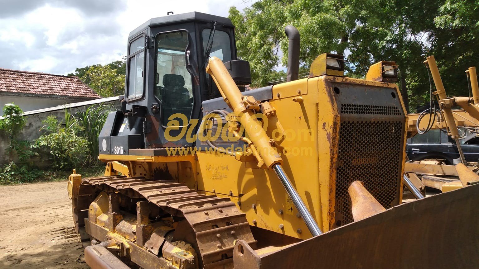 Dozer Rent per Hour in Rathmalana