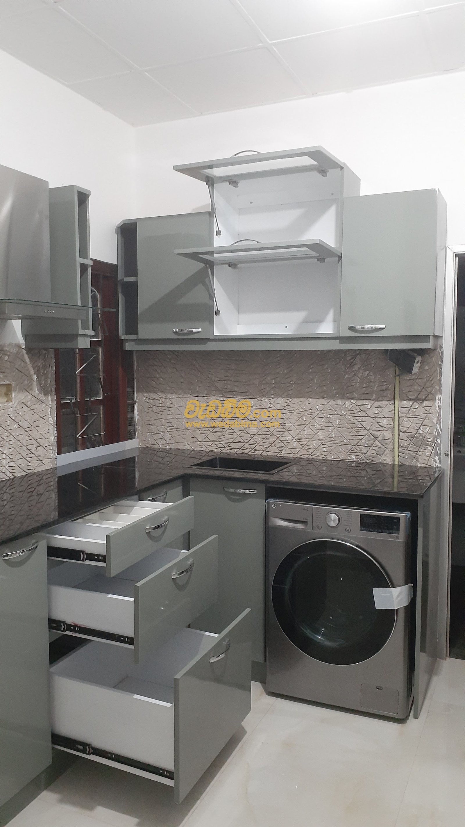 pantry cupboards in Kottawa