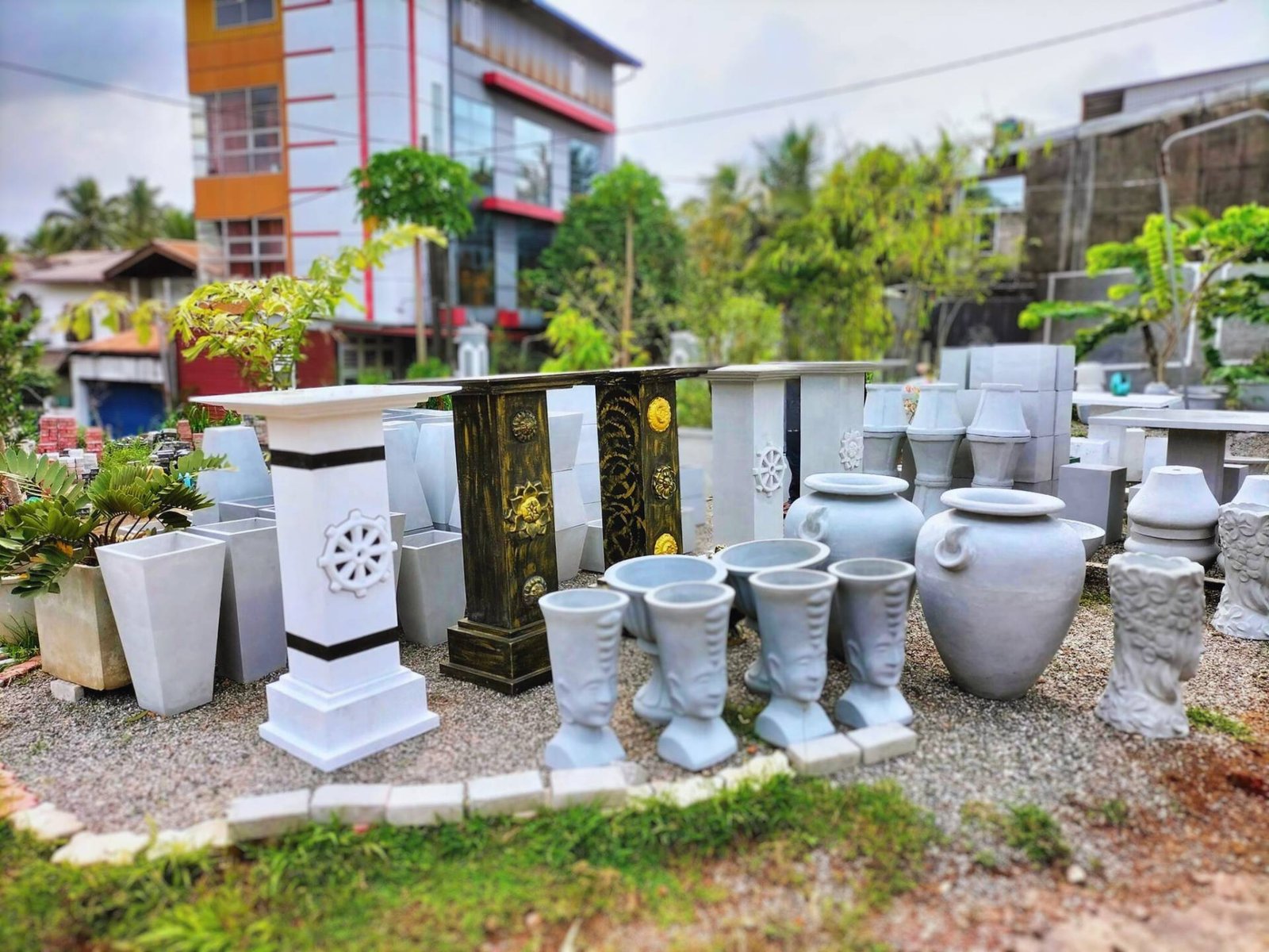 Landscaping & Decorative concrete items Pannipitiya