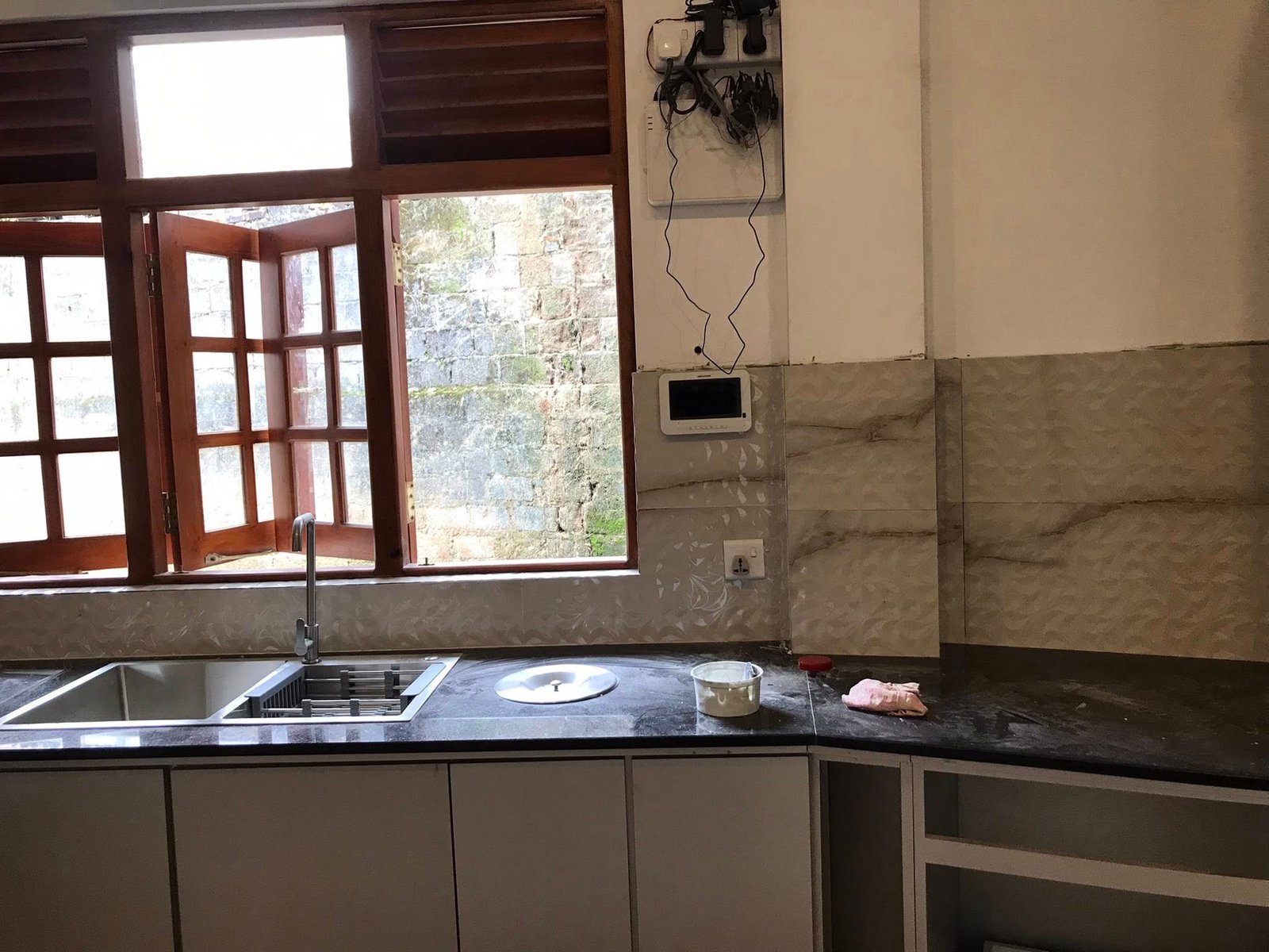 pantry tiling contractors in delgoda