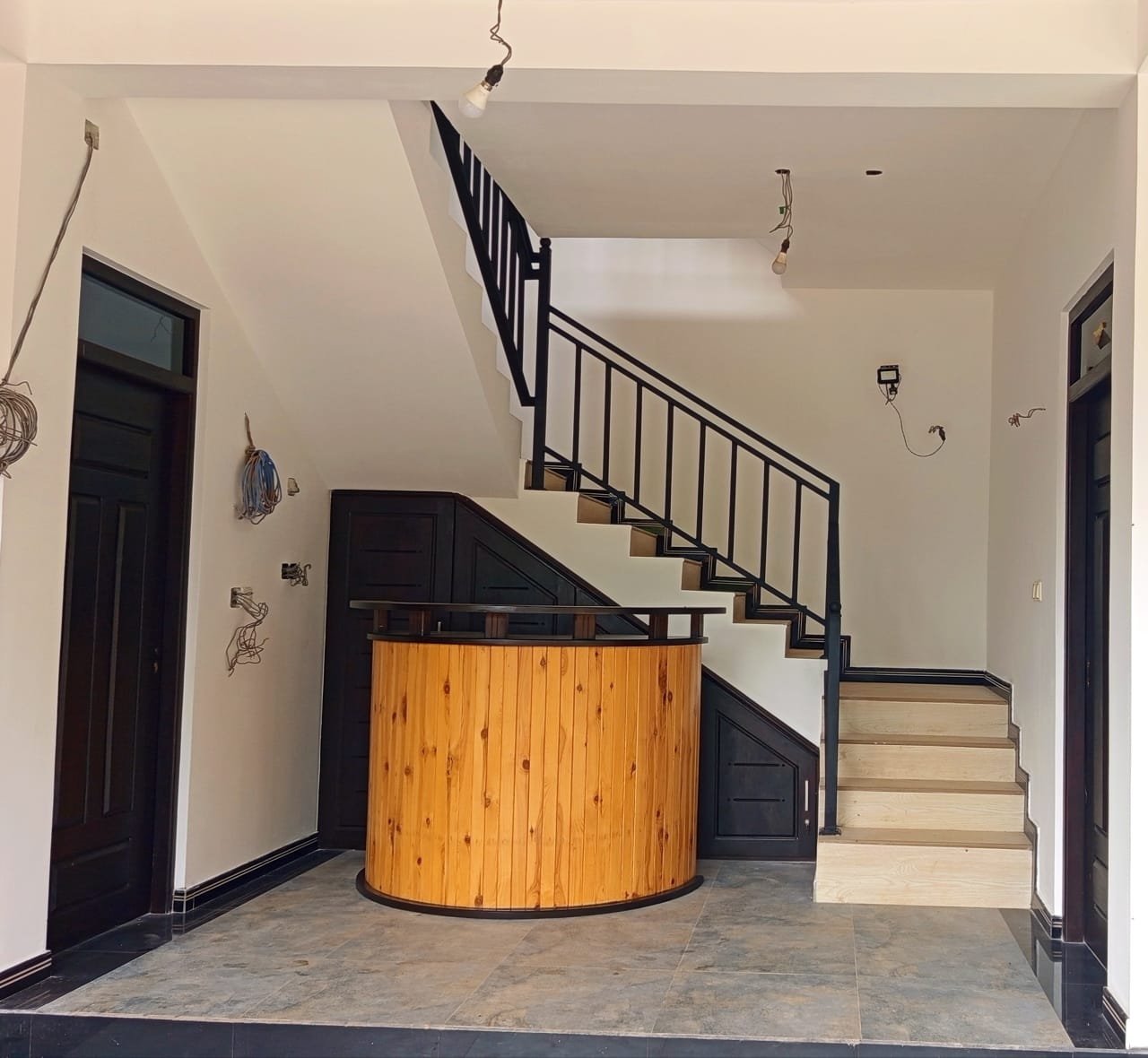 Other image 202508/house-painting-work-colombo-price-in-sri-lanka-wedabima-f09c9ff878.jpeg