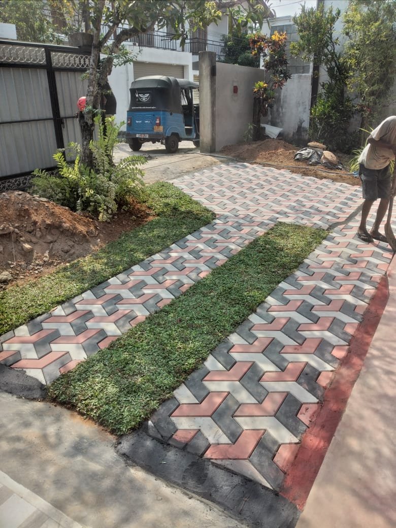 Other image 202508/interlock-paving-contractors-colombo-wedabima-7fe82881cc.jpeg