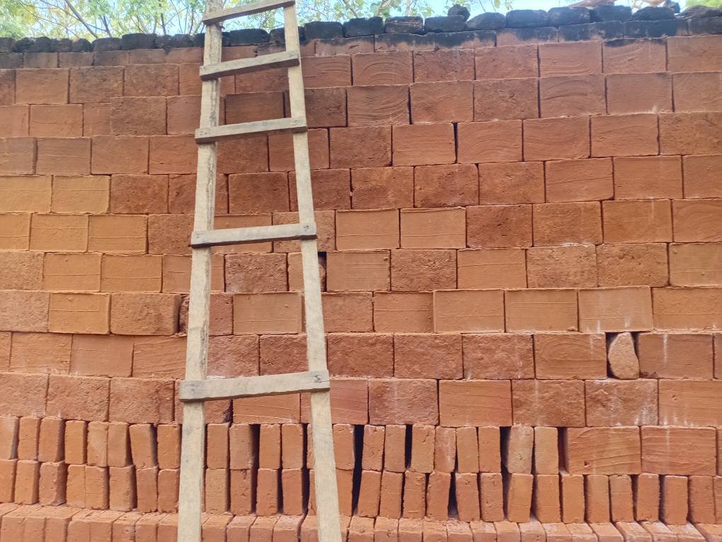 Other image 202509/engineering-brick-supplier-in-matale-dambulla-wedabima-1166cf7215.jpg