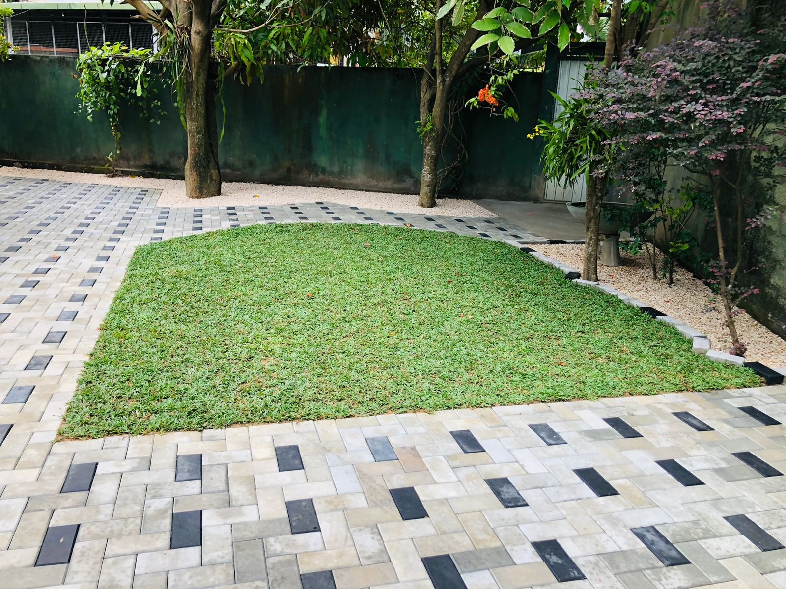 Other image 202509/interlock-paving-pannipitiya-colombo-wedabima-ce30e5cc49.jpeg