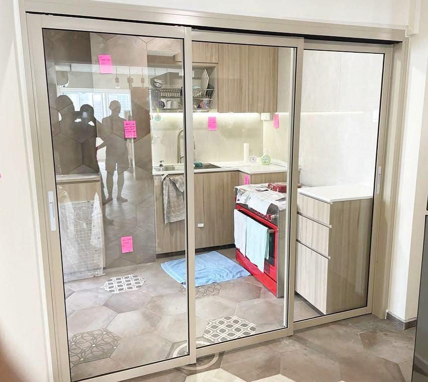 Other image 202509/tempered-glass-installation-service-providers-services-in-colombo-wedabima-93a53c1635.jpg