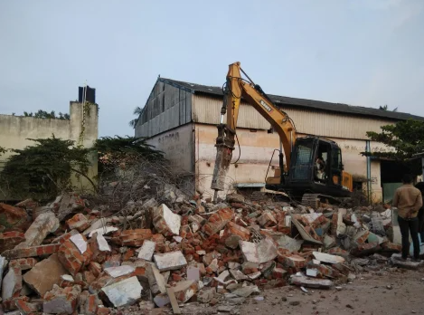 Other image 202510/building-demolishing-clearing-maharagama-wedabima-c4979cf9fe.png