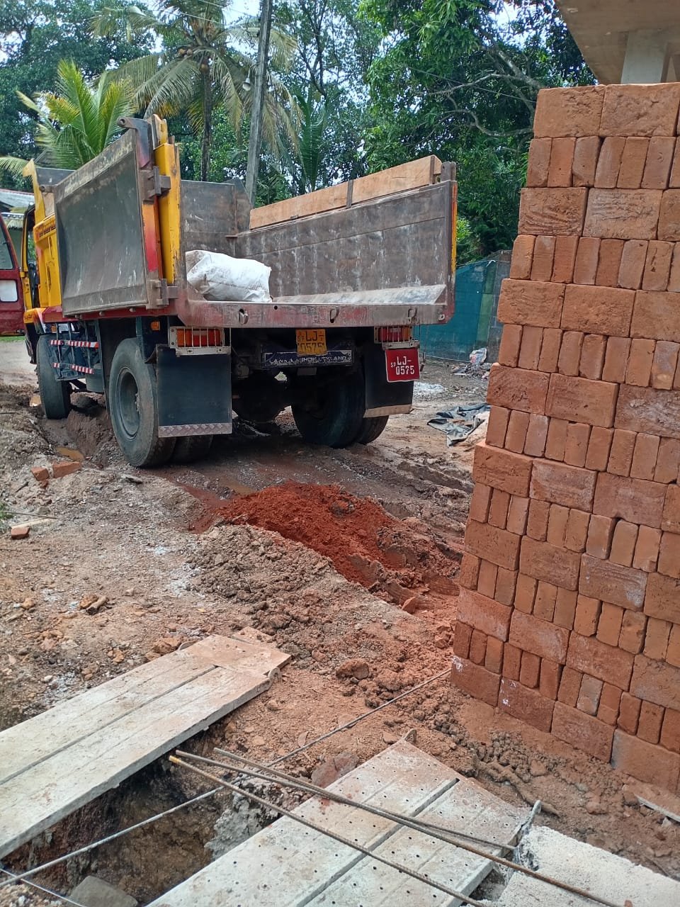 Other image 202510/clay-brick-prices-in-ampara-wedabima-22cdca8b19.jpeg