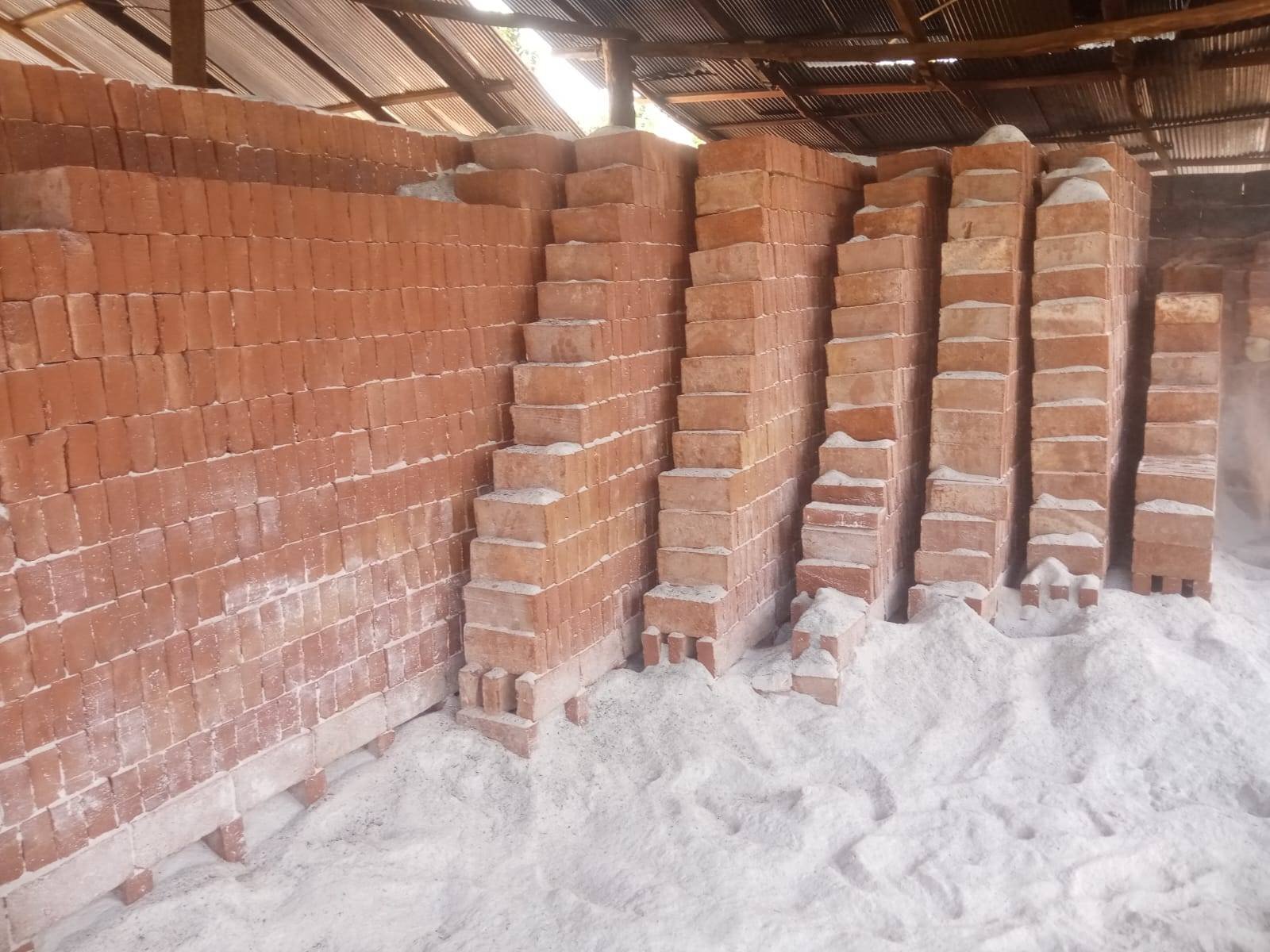 Other image 202510/clay-bricks-price-in-monaragala-wellawaya-wedabima-aef84fd9c5.jpg