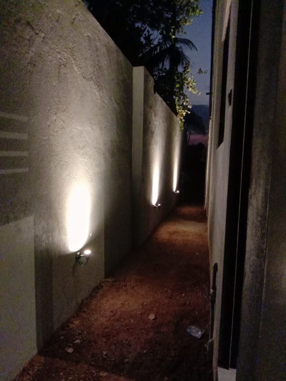 Other image 202510/garden-lightning-design-colombo-wedabima-9e139294b6.jpeg