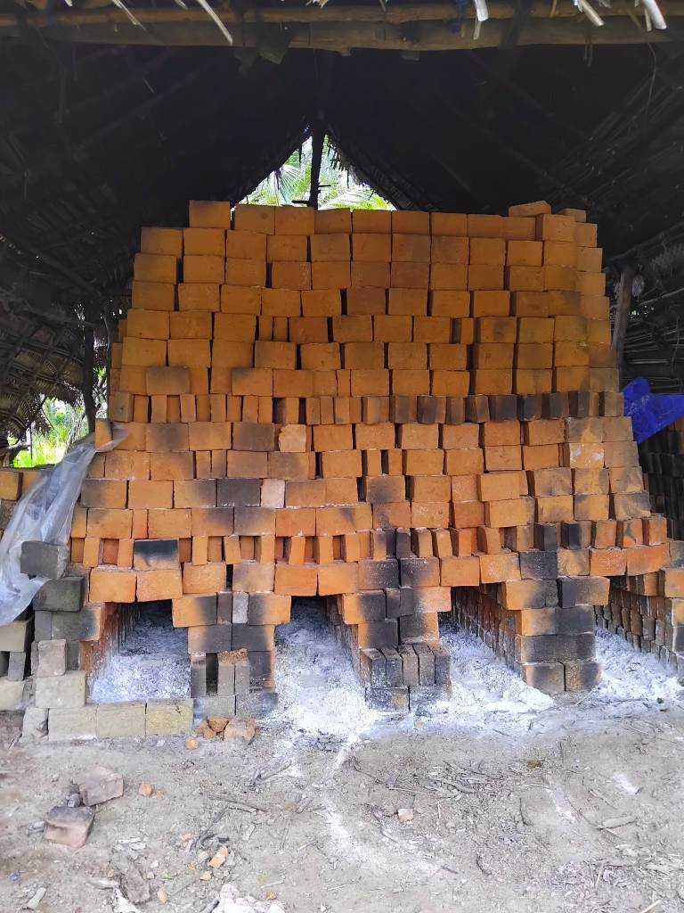 Other image 202510/manufacturings-in-wellawaya-specializing-in-bricks-wedabima-1f47eae6fe.jpg