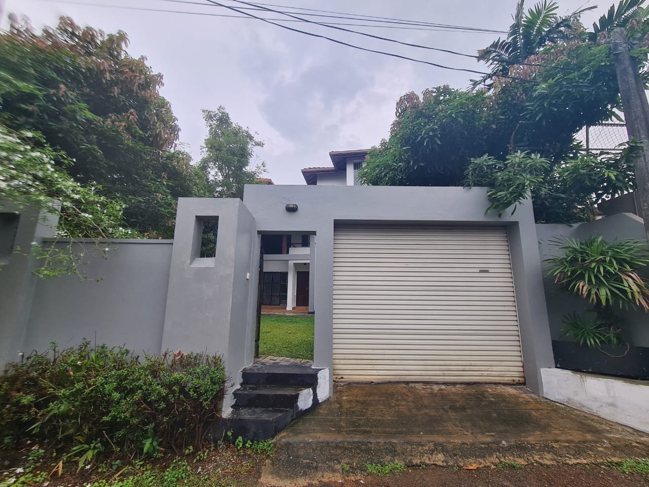 Other image 202510/modern-house-design-builders-in-malabe-wedabima-c9cf517fdc.jpg