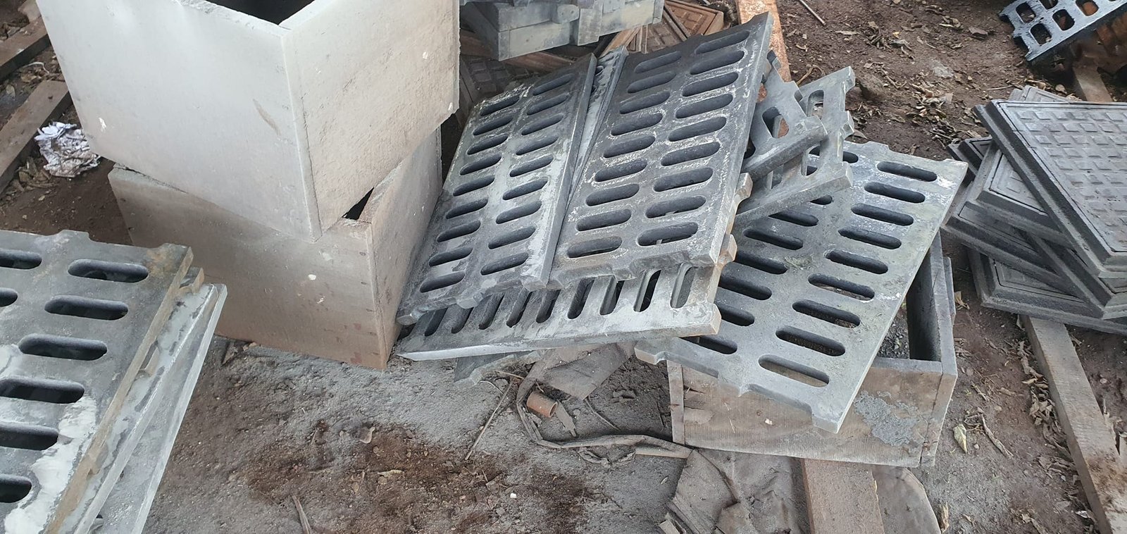 Other image 202511/cast-iron-grating-in-sri-lanka-wedabima-0d07a09efe.jpg
