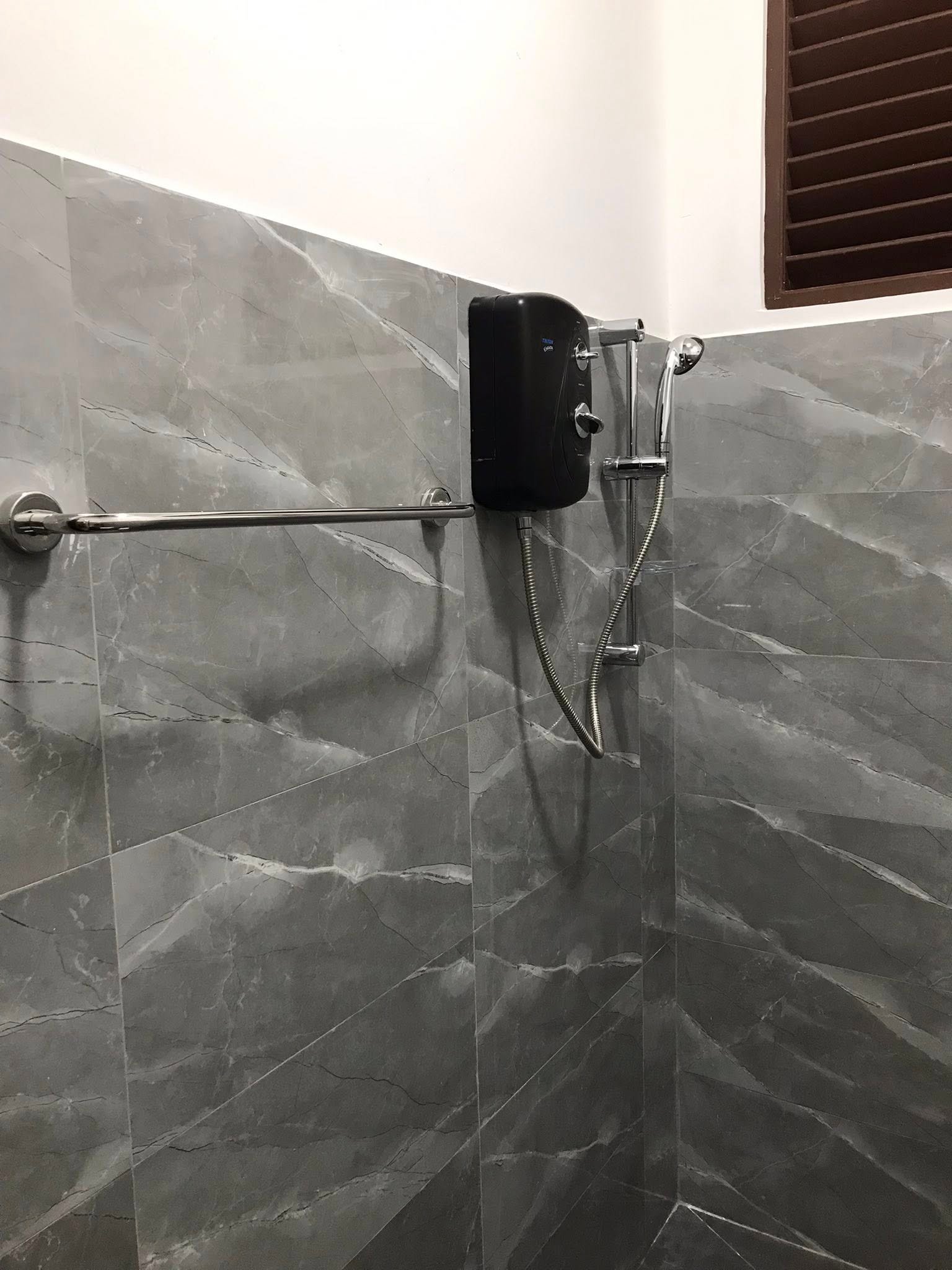 Other image 202512/bathroom-tiling-contractors-in-gampaha-wedabima-7827f3ab67.jpg