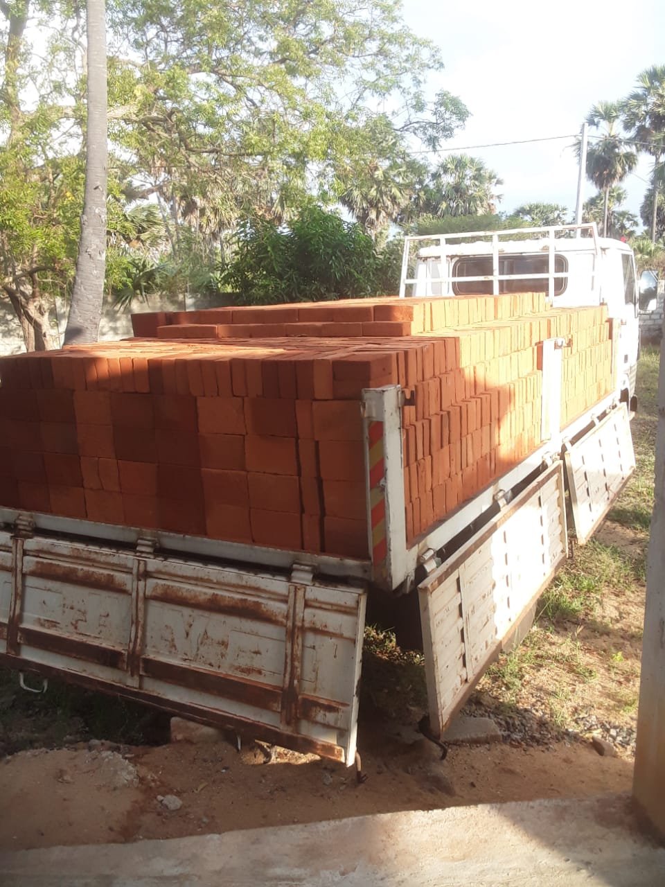 Other image 202601/clay-brick-prices-in-puttalam-wedabima-1d04667bbb.jpeg