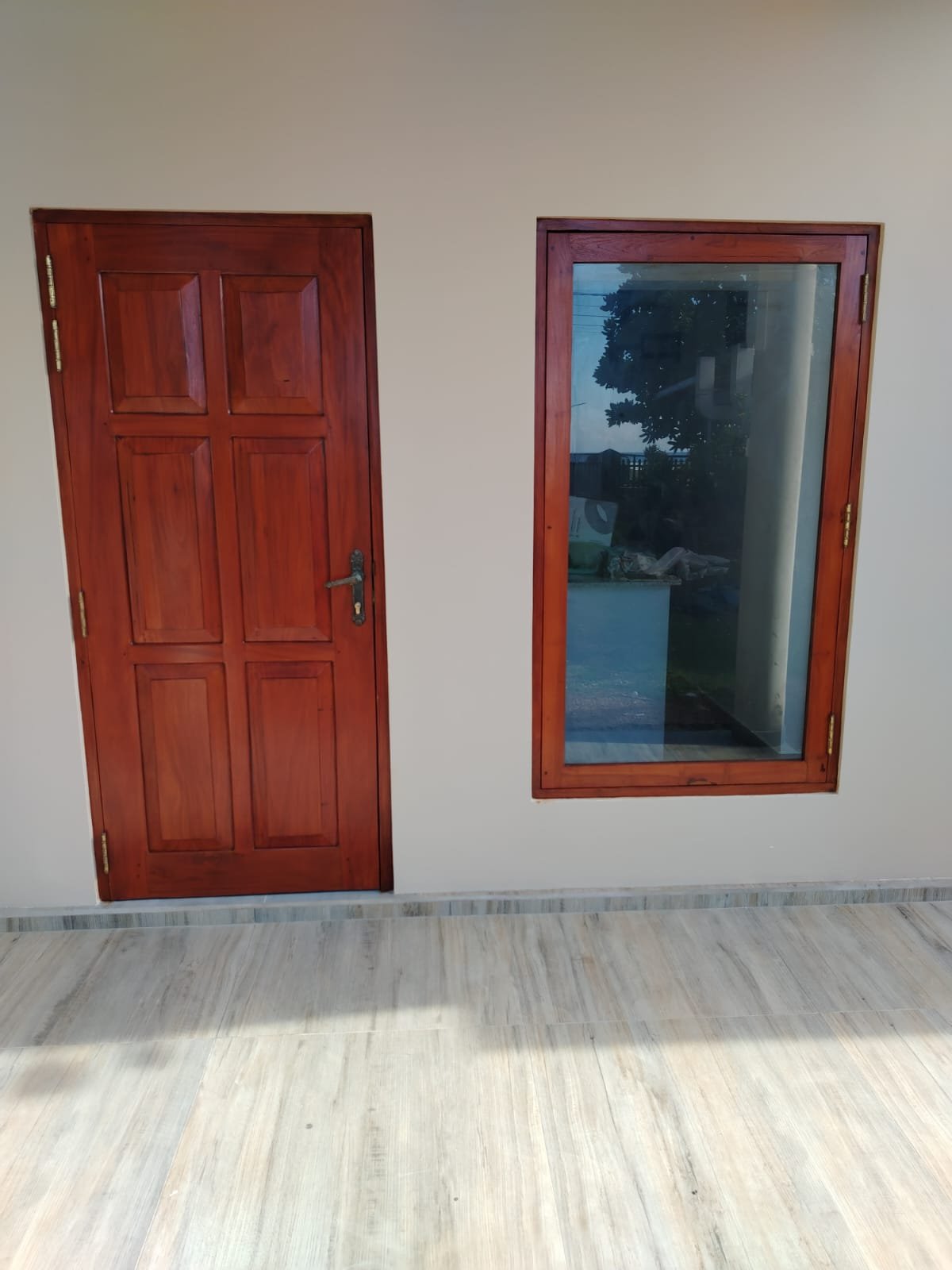 Other image 202601/water-based-wood-painting-contractors-colombo-wedabima-8816e27c1a.jpeg