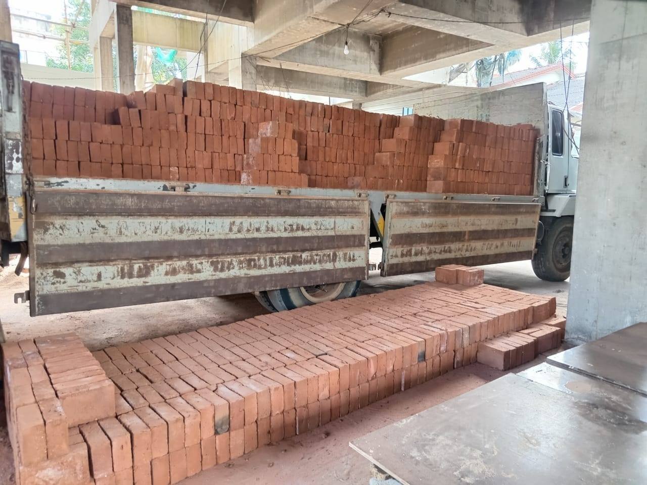 Other image 202602/clay-brick-prices-in-monaragala-wedabima-0eea27bef2.jpg