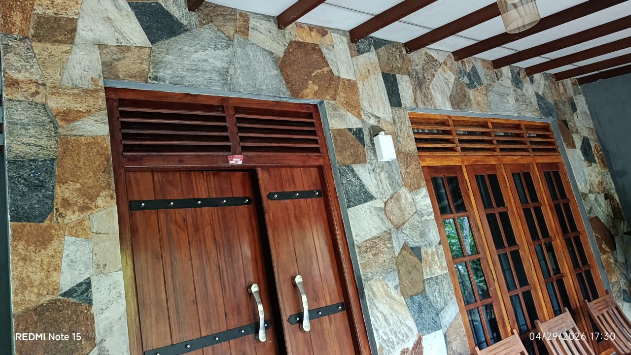 Other image 202605/natural-stone-cut-and-polish-price-in-colombo-wedabima-2488a7d13b.jpeg