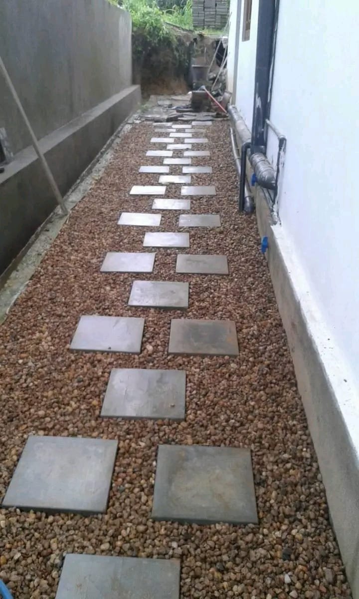 Other image 202609/gardening-work-sri-lanka-wedabima-e58f85a376.jpeg